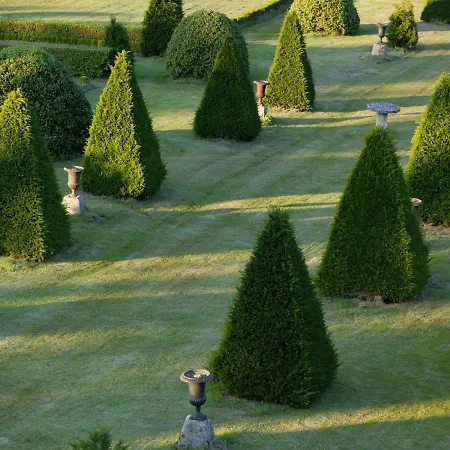 فندق مبيت وإفطار Chateau De Chambiers 4*