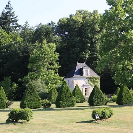 Chateau De Chambiers فندق مبيت وإفطار 4*