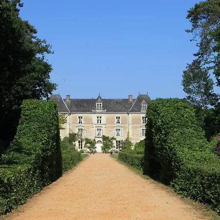 Chateau De Chambiers 4*