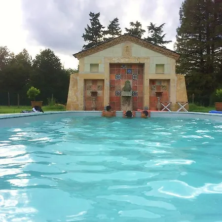 Chateau De Chambiers 4*