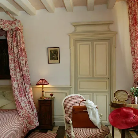 Chateau De Chambiers فندق مبيت وإفطار 4*