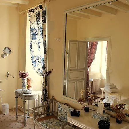 Chateau De Chambiers 4*