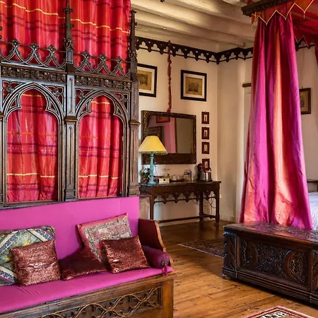 Chateau De Chambiers فندق مبيت وإفطار 4*