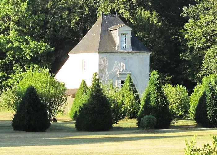 Bed & Breakfast Chateau De Chambiers