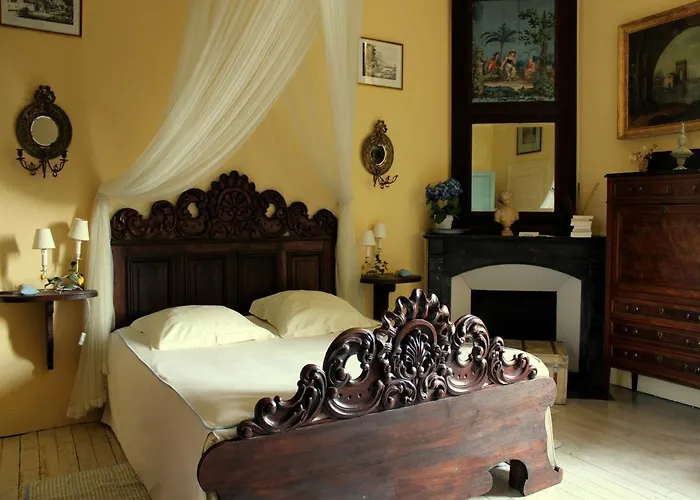 Chateau De Chambiers 4*